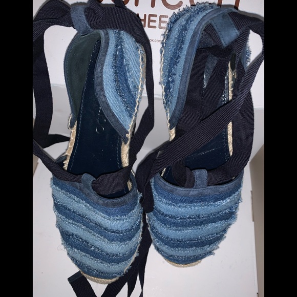 Jimmy Choo Dolphin Denim Flat Lace Up Espadrilles - Picture 3 of 4